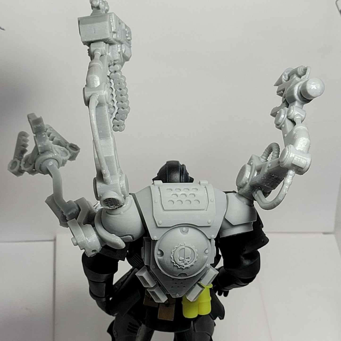 J11 AddOn Arms Adeptus Mechanicus Custom 4 McFarlane Warhammer 40k Space Marine