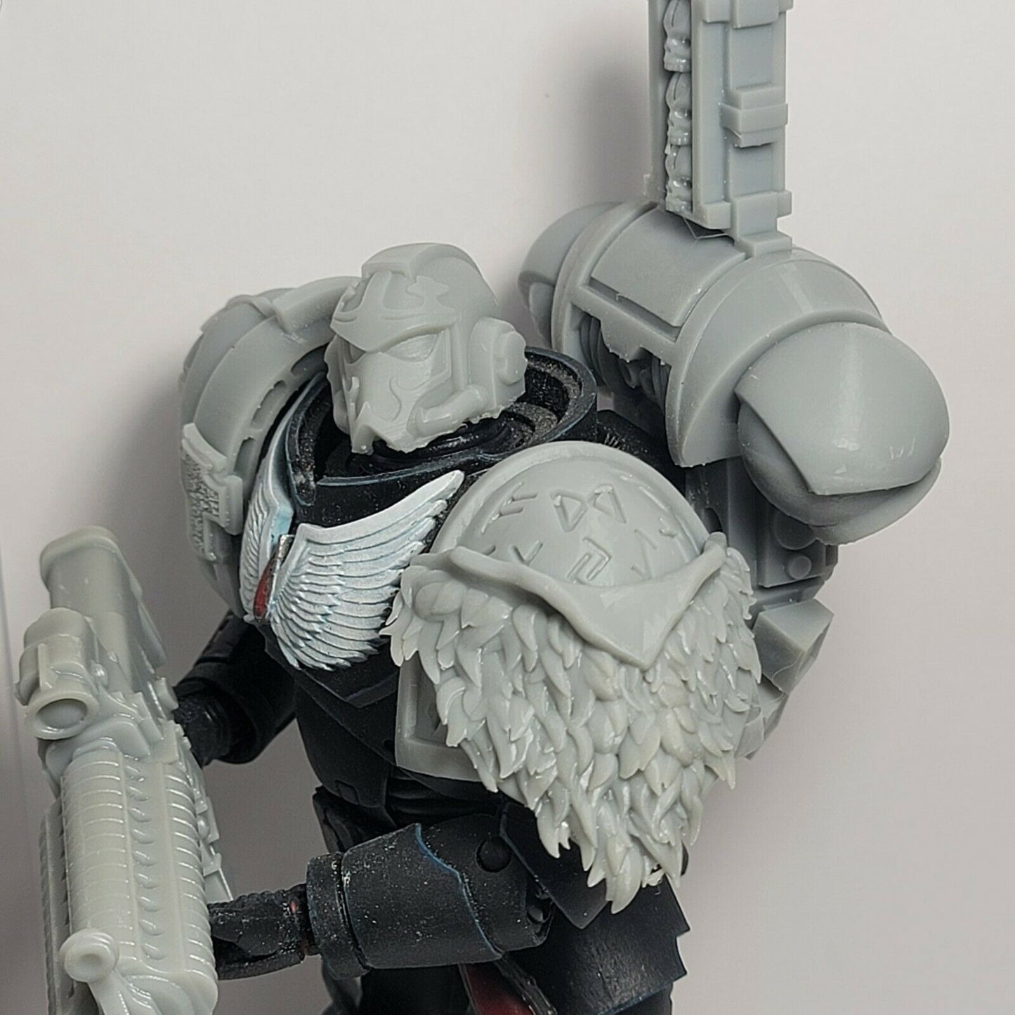 P89 Viking V4 Pauldron Custom for McFarlane Warhammer 40k Space Marine