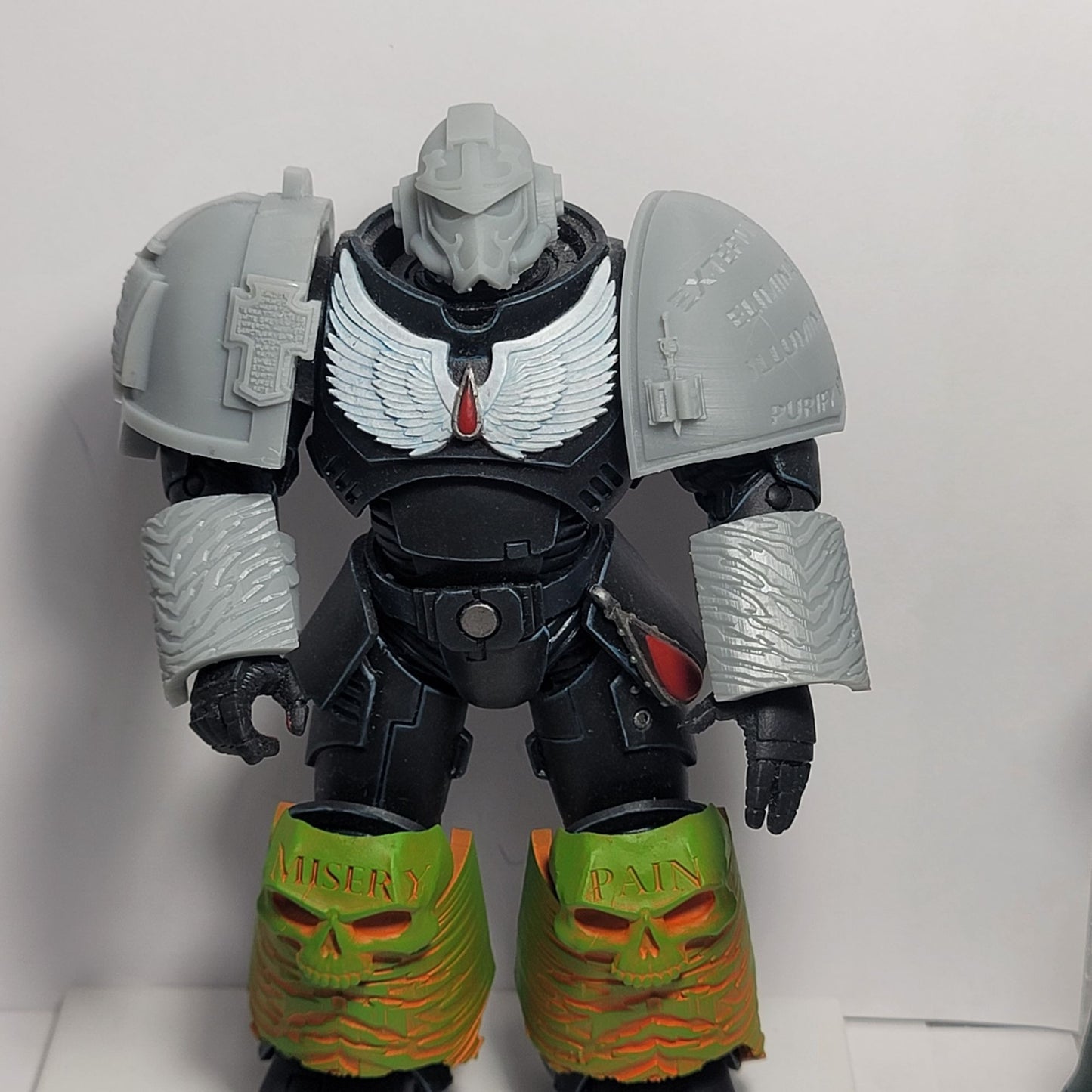 A-137 Tiger Vambraces Custom Compatible W McFarlane Warhammer 40k Space Marines